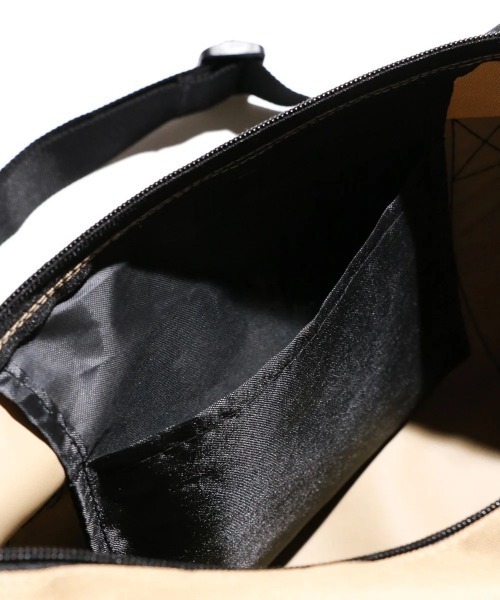 PENNEYS(ぺニーズ)の「PENNEY'S / ペニーズ THE FOX 2WAY MINI DRUM BAG ミニドラムバッグ(ドラムバッグ・メンズ・ベージュ/ネイビー/ブラック/オリーブ・FREE)」の8枚目の写真