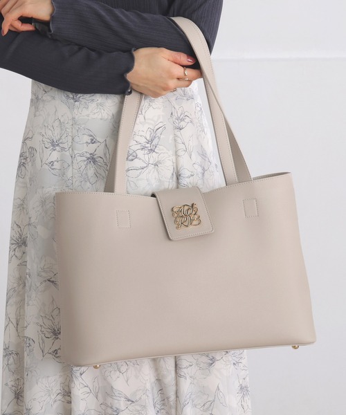 ALTROSE（アルトローズ）の「変形 2way トート A4（トートバッグ・レディース・ブラック/アイボリー/グレイッシュベージュ・FREE）」の5枚目の写真