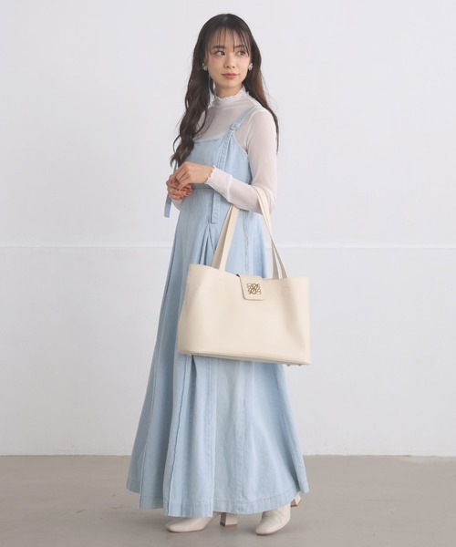 ALTROSE（アルトローズ）の「変形 2way トート A4（トートバッグ・レディース・ブラック/アイボリー/グレイッシュベージュ・FREE）」の20枚目の写真