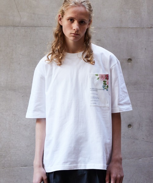 rehacer(レアセル)の「rehacer : Sunlight Relax Fit Pocket T-shirt / サンライト リラックスフィット ポケットTシャツ(Tシャツ/カットソー・メンズ・ブラック/ホワイト・SMALL/MEDIUM/LARGE/X-LARGE)」の3枚目の写真