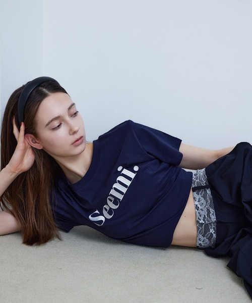 Seemi. byNICECLAUP（ シーミーバイナイスクラップ）の「【Seemi.】サスティナブルロゴTシャツ（Tシャツ/カットソー・レディース・ネイビー/ホワイト/ピンク/レッド・FREE）」の3枚目の写真