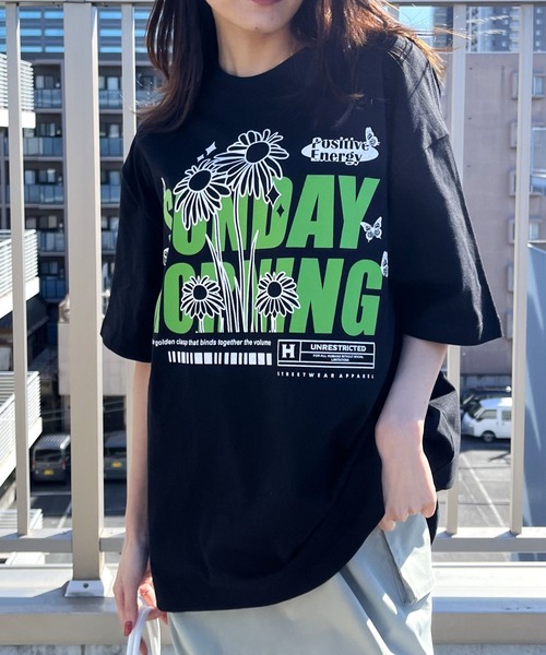 spiritoso(スピリトーゾ)の「【spiritoso】SUNDAY MORNING ビッグシルエットTシャツ(Tシャツ/カットソー・レディース・ネイビー/ブラック/ホワイト・LARGE/MEDIUM)」の12枚目の写真