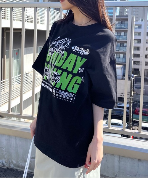 spiritoso(スピリトーゾ)の「【spiritoso】SUNDAY MORNING ビッグシルエットTシャツ(Tシャツ/カットソー・レディース・ネイビー/ブラック/ホワイト・LARGE/MEDIUM)」の13枚目の写真