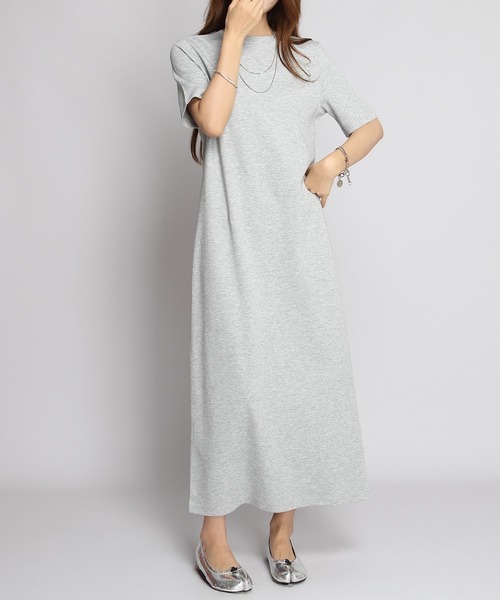 by LEGNA（バイレグナ）の「【選べる2タイプ】マキシワンピース 半袖/アシメスリーブ（ワンピース・レディース・グレー系その他2/ブラウン系その他/ブラック系その他/グレー系その他/チャコール/ブラック/杢グレー/モカ/グレー系その他3/ブラウン系/ダルブルー系1/グレイッシュベージュ/ダルブルー系/ブラウン/グレー系2/ベージュ系2/ブラック系2/ネイビー系・L-Long/M-Long/L-Regular/M-Regular/L-Short/M-Short）」の4枚目の写真