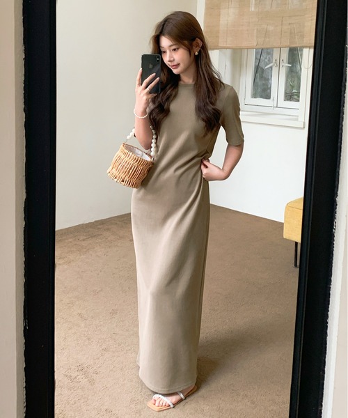 by LEGNA（バイレグナ）の「【選べる2タイプ】マキシワンピース 半袖/アシメスリーブ（ワンピース・レディース・グレー系その他2/ブラウン系その他/ブラック系その他/グレー系その他/チャコール/ブラック/杢グレー/モカ/グレー系その他3/ブラウン系/ダルブルー系1/グレイッシュベージュ/ダルブルー系/ブラウン/グレー系2/ベージュ系2/ブラック系2/ネイビー系・L-Long/M-Long/L-Regular/M-Regular/L-Short/M-Short）」の12枚目の写真