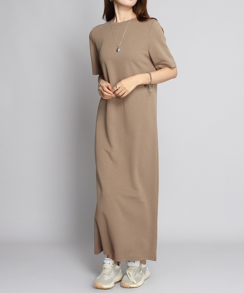 by LEGNA（バイレグナ）の「【選べる2タイプ】マキシワンピース 半袖/アシメスリーブ（ワンピース・レディース・グレー系その他2/ブラウン系その他/ブラック系その他/グレー系その他/チャコール/ブラック/杢グレー/モカ/グレー系その他3/ブラウン系/ダルブルー系1/グレイッシュベージュ/ダルブルー系/ブラウン/グレー系2/ベージュ系2/ブラック系2/ネイビー系・L-Long/M-Long/L-Regular/M-Regular/L-Short/M-Short）」の11枚目の写真