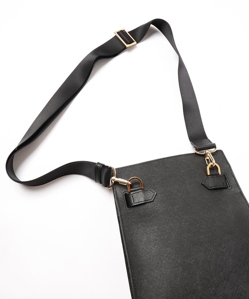 CULLNI(クルニ)の「Clasp lock Belt Hand Bag(ハンドバッグ・メンズ・ブラウン系/オフホワイト/グレー/ブラック系その他/ブラック/スカイブルー・ONESIZE)」の7枚目の写真