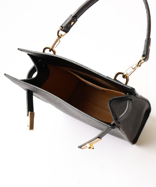 CULLNI(クルニ)の「Clasp lock Belt Hand Bag(ハンドバッグ・メンズ・ブラウン系/オフホワイト/グレー/ブラック系その他/ブラック/スカイブルー・ONESIZE)」の11枚目の写真