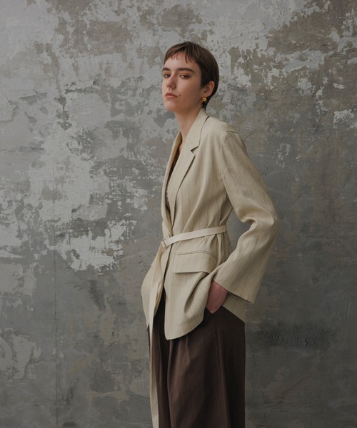 ADAM ET ROPE'（アダムエロペ）の「【EMOELLE】ドロストシャツジャケット（テーラードジャケット・レディース・ベージュ系その他/ブラック・38/36）」の20枚目の写真