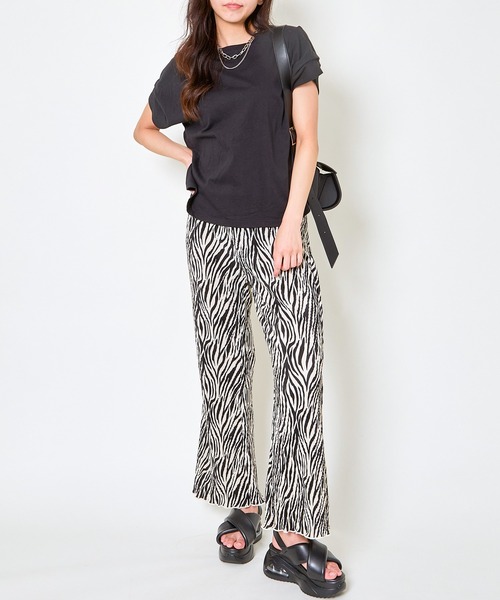 GORGE（ゴージ）の「タックショルダーTシャツ（Tシャツ/カットソー・レディース・ブラック/オフホワイト/オレンジ/ラベンダー・F）」の17枚目の写真