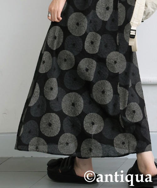 antiqua(アンティカ)の「ドット柄ワンピース(ワンピース・レディース・ブラック/ブルー・ONESIZE)」の12枚目の写真