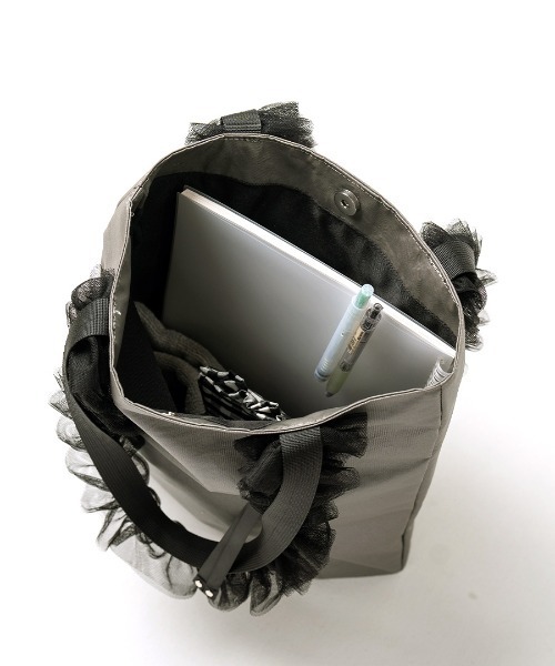 HAYNI(ヘイニ)の「Tulina チュリナ(トートバッグ・レディース・ブラック・FREE)」の11枚目の写真