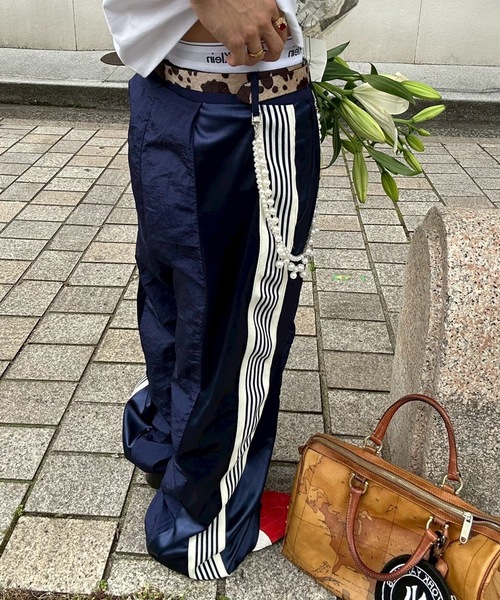 UNDERSTATEMENTs(アンダーステイトメント)の「【ユニセックス】ナイロン×ジャージ切替えトラックパンツ(その他パンツ・メンズ・ブラウン/ネイビー/ブラック・SMALL/MEDIUM/LARGE/X-SMALL)」の15枚目の写真