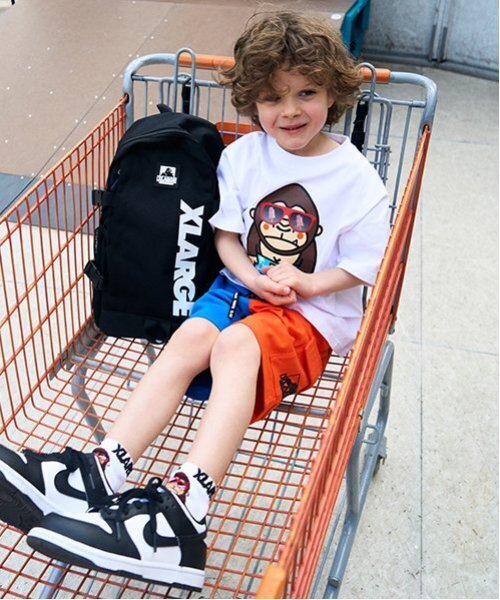 XLARGE KIDS（エクストララージキッズ）の「ベルトつきバックパック（バックパック/リュック・キッズ・ネイビー/ブラック・F）」の18枚目の写真