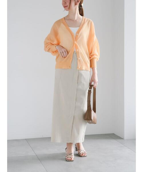 Te chichi（テチチ）の「袖ボリュームシアーVネックカーディガン（カーディガン/ボレロ・レディース・オフホワイト/グレー/オレンジ/ネイビー・F）」の5枚目の写真