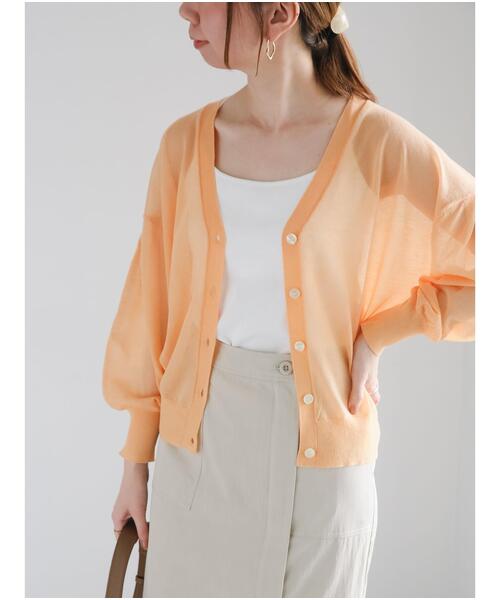 Te chichi（テチチ）の「袖ボリュームシアーVネックカーディガン（カーディガン/ボレロ・レディース・オフホワイト/グレー/オレンジ/ネイビー・F）」の7枚目の写真