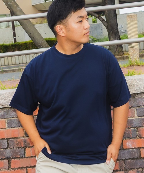 B&T CLUB(ビーティークラブ)の「半袖 Tシャツ メンズ 大きいサイズ カジュアル オールマイTシャツ GUARD クルーネック B&T CLUB (ビーアンドティークラブ)(Tシャツ/カットソー・メンズ・ダークグレー/ブラック/ホワイト/ネイビー・X1(3L~4L)/X2(4L~5L)/X3(6L~7L)/X4(8L~9L))」の4枚目の写真