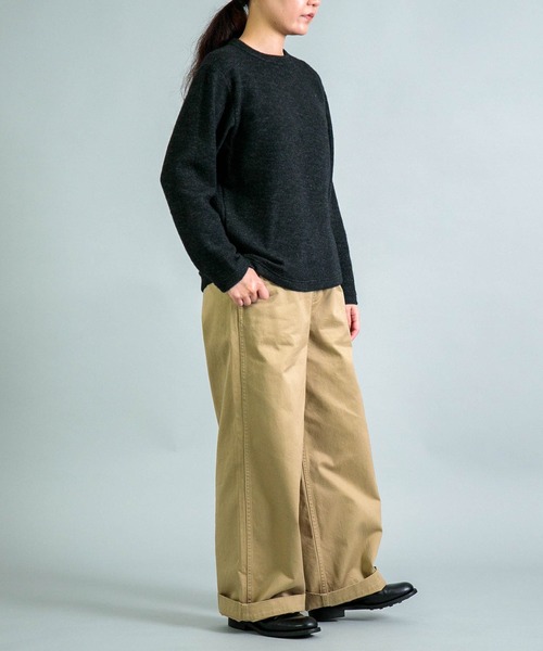 OMNIGOD（オムニゴッド）の「[OMNIGOD womens / オムニゴッド] 接結ウール クルーネックセーター（ニット/セーター・レディース・ネイビー/チャコール/グレー・3/2）」の16枚目の写真