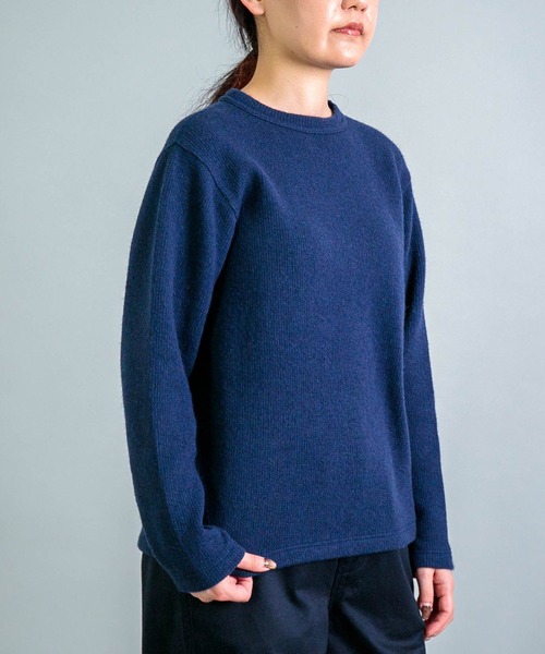 OMNIGOD（オムニゴッド）の「[OMNIGOD womens / オムニゴッド] 接結ウール クルーネックセーター（ニット/セーター・レディース・ネイビー/チャコール/グレー・3/2）」の10枚目の写真