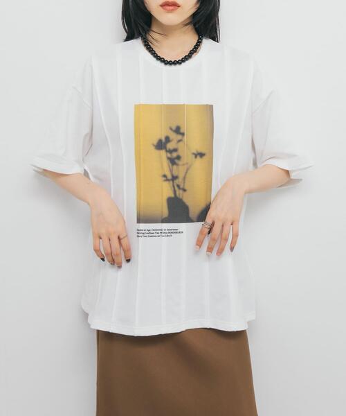 KBF(ケイビーエフ)の「ピンタックフォトプリントTEE(Tシャツ/カットソー・レディース・ネイビー/オフホワイト・ONE)」の11枚目の写真