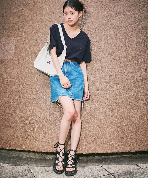 tommy jeans(トミー ジーンズ)の「【IVE Wonyoung / ウォニョン着用】アーバンクロスボディバッグ(ショルダーバッグ・レディース・ベージュ/パープル系その他/パープル・FREE)」の20枚目の写真