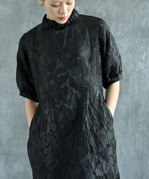funda mine（ファンダマイン）の「ジャガード袖タックバルーンオケージョンワンピース（ワンピース・レディース・ブラック・02/01）」の9枚目の写真