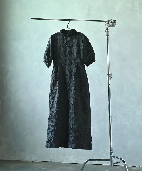 funda mine（ファンダマイン）の「ジャガード袖タックバルーンオケージョンワンピース（ワンピース・レディース・ブラック・02/01）」の10枚目の写真