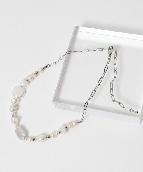Firsthand（ファーストハンド）の「Firsthand/ファーストハンド ランダムパールチェーンネックレス / パールネックレス（ネックレス・レディース・シルバー・ONE SIZE）」の5枚目の写真
