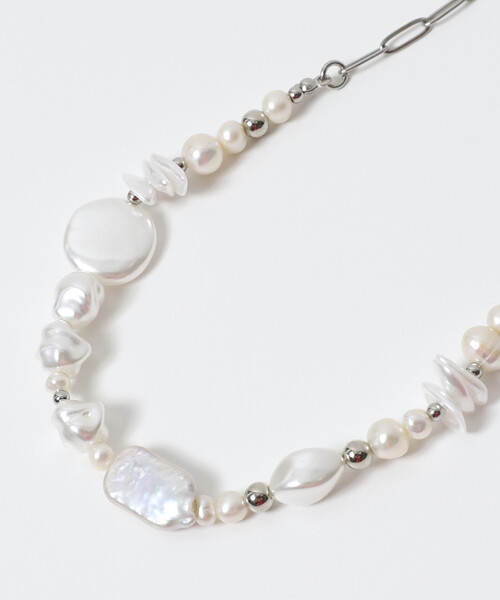 Firsthand（ファーストハンド）の「Firsthand/ファーストハンド ランダムパールチェーンネックレス / パールネックレス（ネックレス・レディース・シルバー・ONE SIZE）」の7枚目の写真