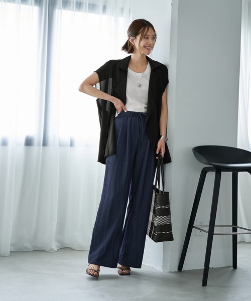 STYLE DELI(スタイルデリ)の「サラッと涼しいドレープネックオープンジャケット(その他アウター・レディース・ブラック/ライトベージュ・FREE)」の15枚目の写真