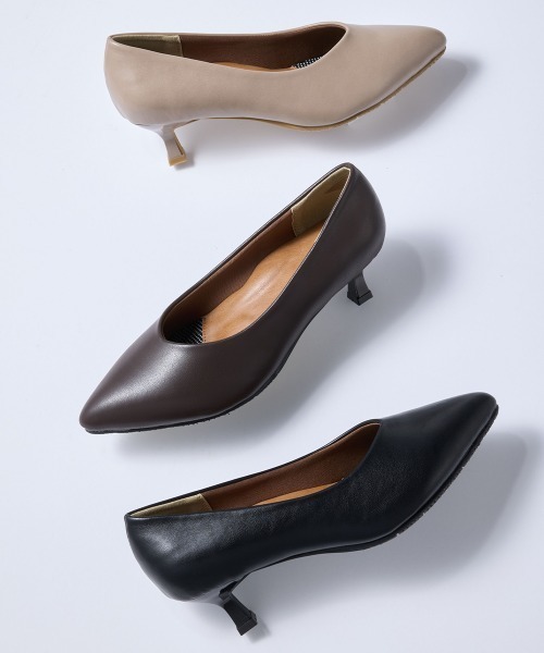 7days Life Styling(セブンデイズライフスタイリング)の「【ゆったり幅広】ポインテッドトゥパンプス(低反発中敷)(ワイズ4E)(パンプス・レディース・ダークブラウン/ブラック/グレイッシュベージュ・23.0cm/23.5cm/24.0cm/24.5cm/25.0cm/25.5cm/26.0cm/26.5cm/27.0cm)」の4枚目の写真