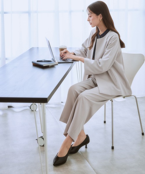 7days Life Styling(セブンデイズライフスタイリング)の「【ゆったり幅広】ポインテッドトゥパンプス(低反発中敷)(ワイズ4E)(パンプス・レディース・ダークブラウン/ブラック/グレイッシュベージュ・23.0cm/23.5cm/24.0cm/24.5cm/25.0cm/25.5cm/26.0cm/26.5cm/27.0cm)」の21枚目の写真