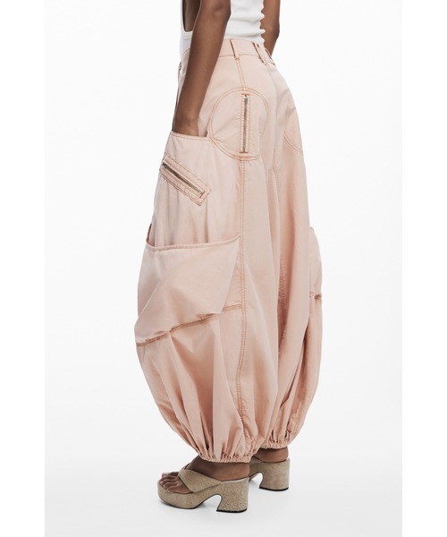 Desigual（デシグアル）の「カーゴスタイル流れるシルエットロングパンツ ストリートピンク（その他パンツ・レディース・レッド・42/34/36/38/40）」の4枚目の写真