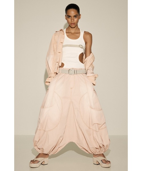 Desigual（デシグアル）の「カーゴスタイル流れるシルエットロングパンツ ストリートピンク（その他パンツ・レディース・レッド・42/34/36/38/40）」の8枚目の写真