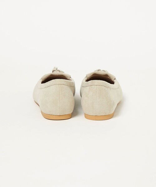 green label relaxing(グリーンレーベルリラクシング)の「【WEB限定】キルトタッセル フラットシューズ 撥水(その他シューズ・レディース・ベージュ/ブラック/ホワイト/ライトグレー・23.5cm/23cm/25cm/24.5cm/24cm)」の22枚目の写真