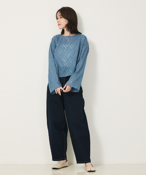 abahouse mavie(アバハウスマヴィ)の「シアージャガードブラウス(シャツ/ブラウス・レディース・ブラック/オフホワイト/グレイッシュブルー・フリー)」の12枚目の写真