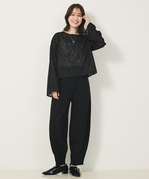 abahouse mavie(アバハウスマヴィ)の「シアージャガードブラウス(シャツ/ブラウス・レディース・ブラック/オフホワイト/グレイッシュブルー・フリー)」の16枚目の写真