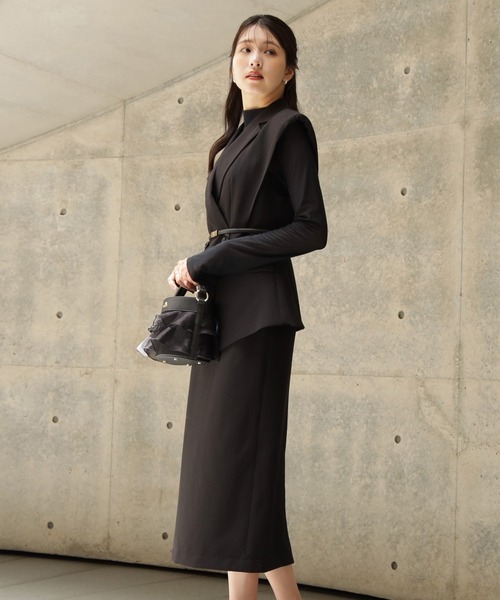 DRESS PLUS（ドレスプラス）の「ジャケット風に羽織れてジレベスト（ベスト・レディース・ホワイト/ベージュ/ブラック・M/S）」の4枚目の写真