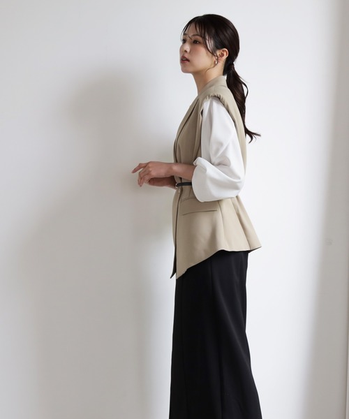DRESS PLUS（ドレスプラス）の「ジャケット風に羽織れてジレベスト（ベスト・レディース・ホワイト/ベージュ/ブラック・M/S）」の16枚目の写真