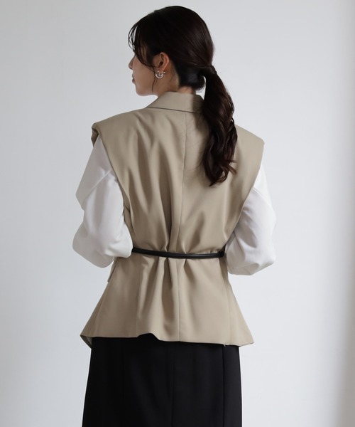 DRESS PLUS（ドレスプラス）の「ジャケット風に羽織れてジレベスト（ベスト・レディース・ホワイト/ベージュ/ブラック・M/S）」の18枚目の写真