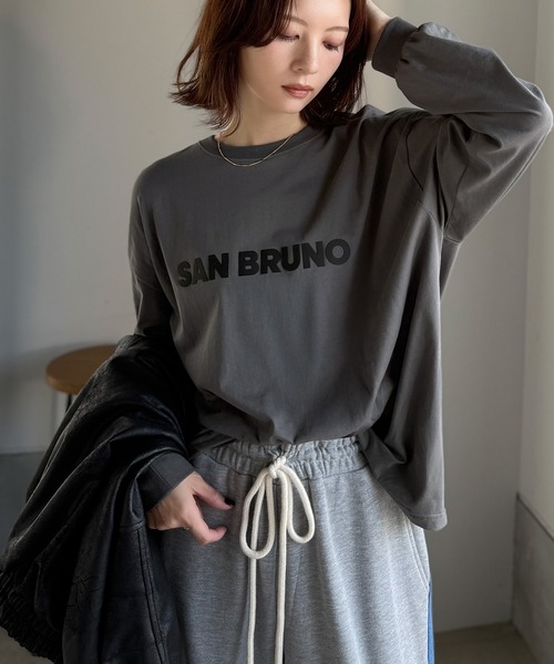 classicalelf（クラシカルエルフ）の「立体ロゴが主役！デイリーに活躍する大人カジュアルT。綿100％英字ロゴロンT（Tシャツ/カットソー・レディース・ブラウン/ブラック/アイボリー/ベージュ/チャコール/オフホワイト・LARGE/MEDIUM/SMALL/X-LARGE）」の4枚目の写真