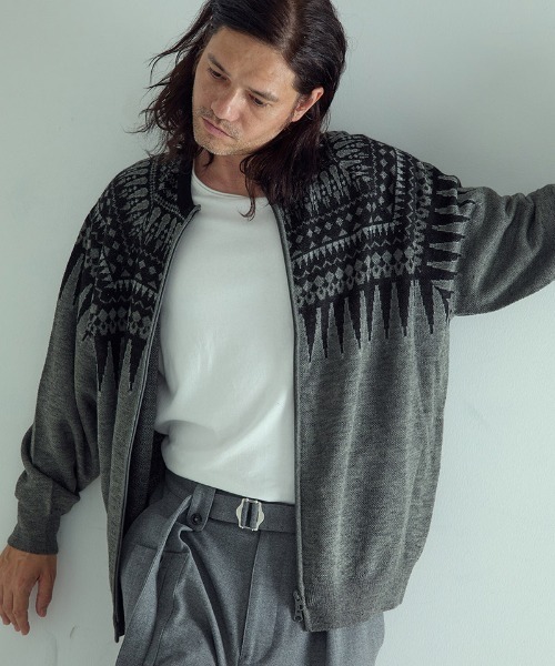 EGO TRIPPING（エゴトリッピング）の「mcg3679-ARROWKNIT ニットカーディガン（カーディガン/ボレロ・メンズ・グレー系その他/チャコールグレー×ブラック/ネイビー系/ブラック系その他・46/48）」の4枚目の写真