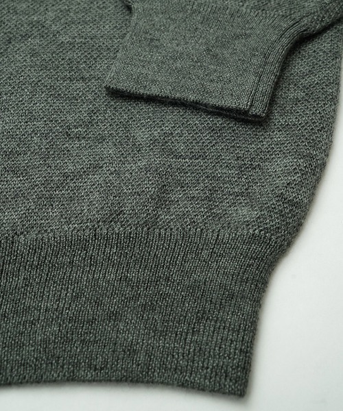 EGO TRIPPING（エゴトリッピング）の「mcg3679-ARROWKNIT ニットカーディガン（カーディガン/ボレロ・メンズ・グレー系その他/チャコールグレー×ブラック/ネイビー系/ブラック系その他・46/48）」の9枚目の写真