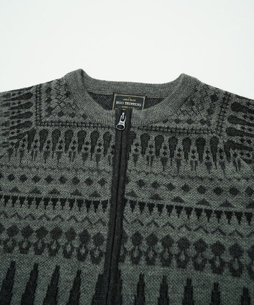 EGO TRIPPING（エゴトリッピング）の「mcg3679-ARROWKNIT ニットカーディガン（カーディガン/ボレロ・メンズ・グレー系その他/チャコールグレー×ブラック/ネイビー系/ブラック系その他・46/48）」の6枚目の写真