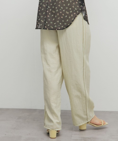 KBF(ケイビーエフ)の「タックイージーパンツ(その他パンツ・レディース・ライトベージュ/ネイビー・ONE)」の15枚目の写真