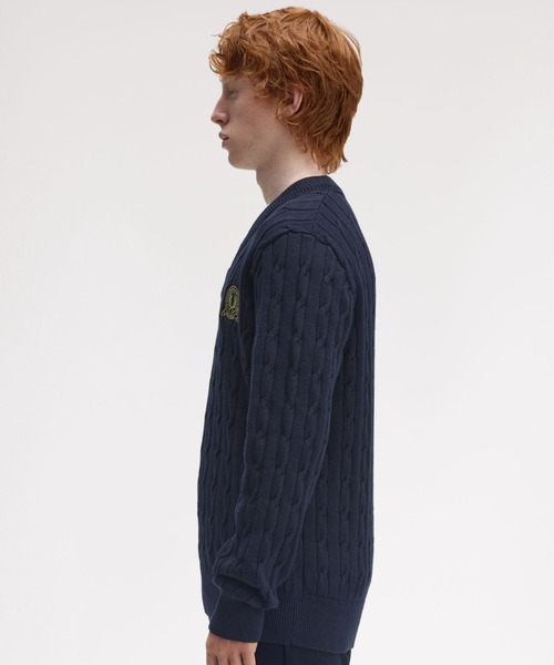 FRED PERRY(フレッドペリー)の「Tennis Badge Cable Knit Jumper/テニスバッジケーブルニット(ニット/セーター・メンズ・ネイビー・M/L)」の7枚目の写真