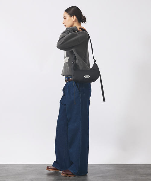 OUTDOOR PRODUCTS（アウトドアプロダクツ）の「【OUTDOOR PRODUCTS / アウトドアプロダクツ】ONE Shoulder Strap BAG/ワンショルダーバッグ/ユニセックス/251105（バックパック/リュック・メンズ・ブラック/ブラウン/カーキ・フリー）」の4枚目の写真