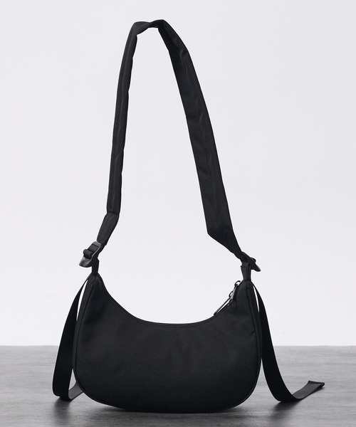 OUTDOOR PRODUCTS（アウトドアプロダクツ）の「【OUTDOOR PRODUCTS / アウトドアプロダクツ】ONE Shoulder Strap BAG/ワンショルダーバッグ/ユニセックス/251105（バックパック/リュック・メンズ・ブラック/ブラウン/カーキ・フリー）」の9枚目の写真