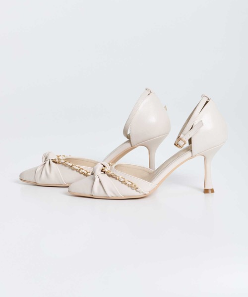 NOELA（ノエラ）の「ツイストデザインチェーンパンプス（パンプス・レディース・ベージュ/オフホワイト・L/M/S）」の3枚目の写真