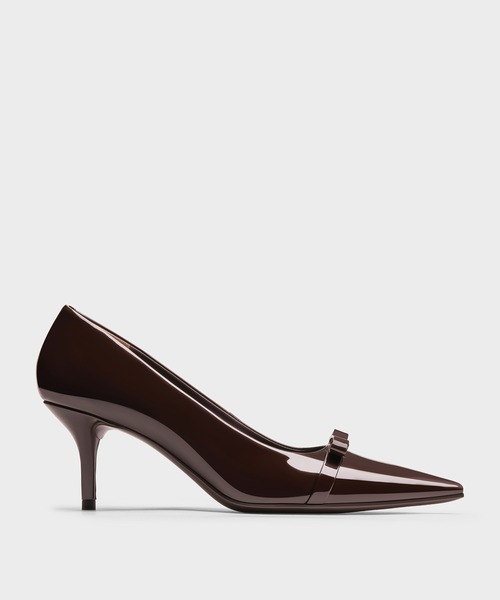 CHARLES & KEITH(チャールズ & キース)の「Dorian ドリアン パテントボウポインテッドトゥスティレットヒールパンプス(パンプス・レディース・レッド/ダークブラウン/ブラック系その他6/ブラウン系その他3・22.5cm/22cm/25.5cm/25cm/24.5cm/23.5cm/23cm)」の3枚目の写真